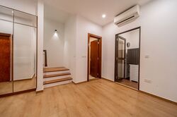 Holland Link (D10), Terrace #503035091